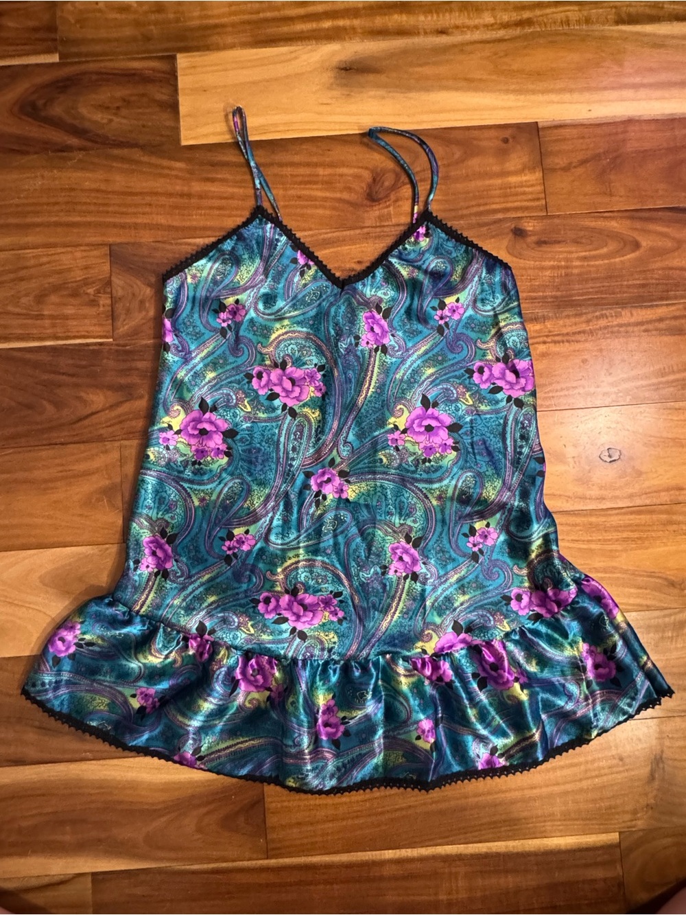 VTG Featherbed NY Floral Satin Cami Top in Teal and Purple